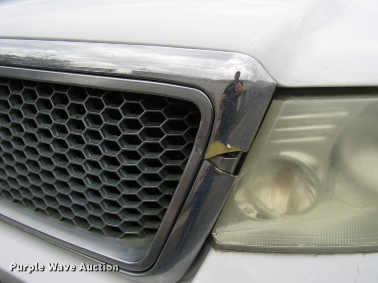 image for item DG1375 2004 Ford F150 SuperCrew pickup truck