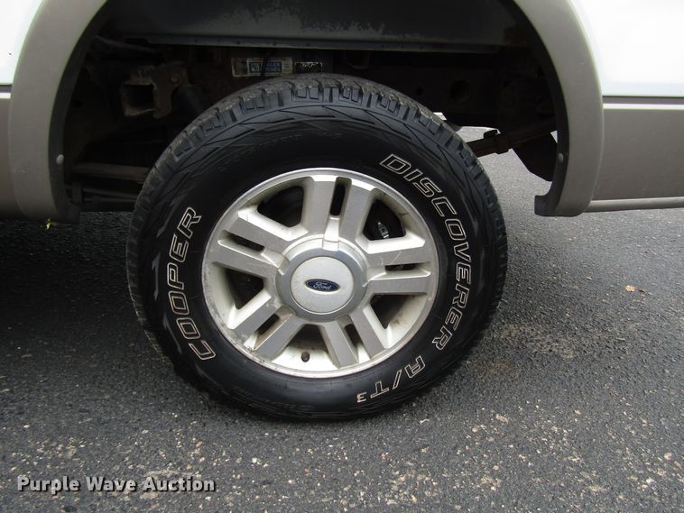 image for item DG1375 2004 Ford F150 SuperCrew pickup truck