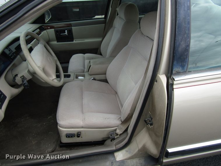 image for item DG1376 1994 Cadillac Seville
