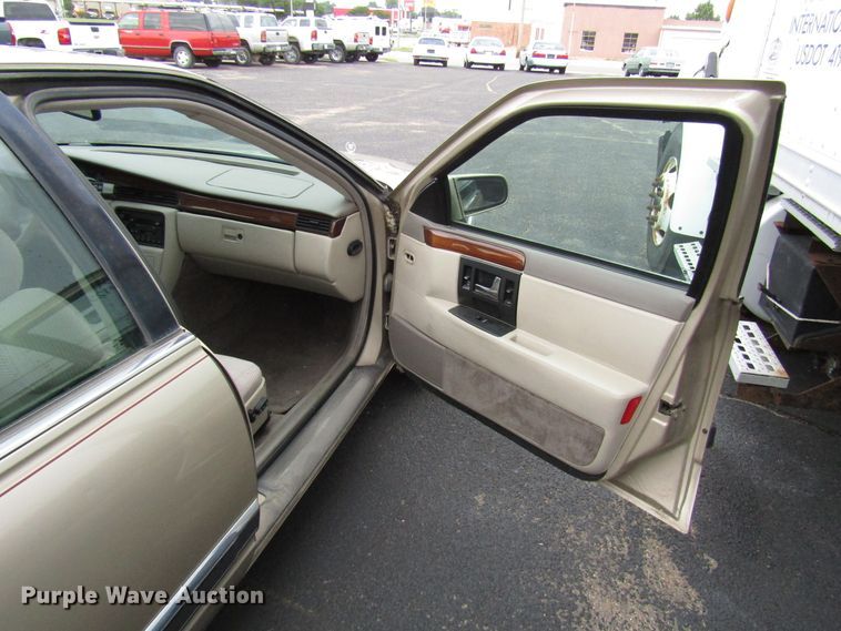 image for item DG1376 1994 Cadillac Seville