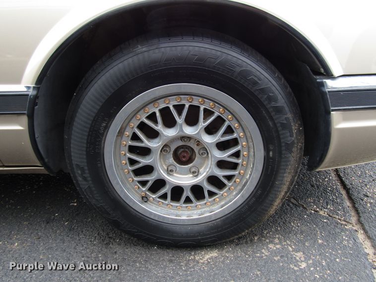 image for item DG1376 1994 Cadillac Seville