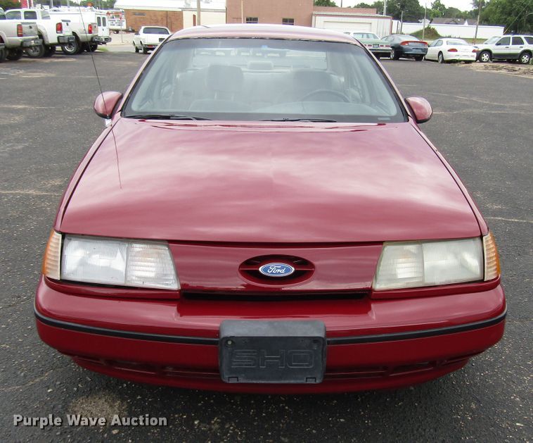 image for item DG1377 1989 Ford Taurus SHO