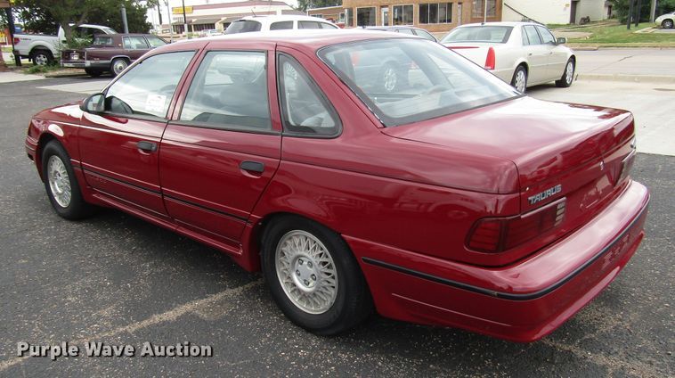 image for item DG1377 1989 Ford Taurus SHO