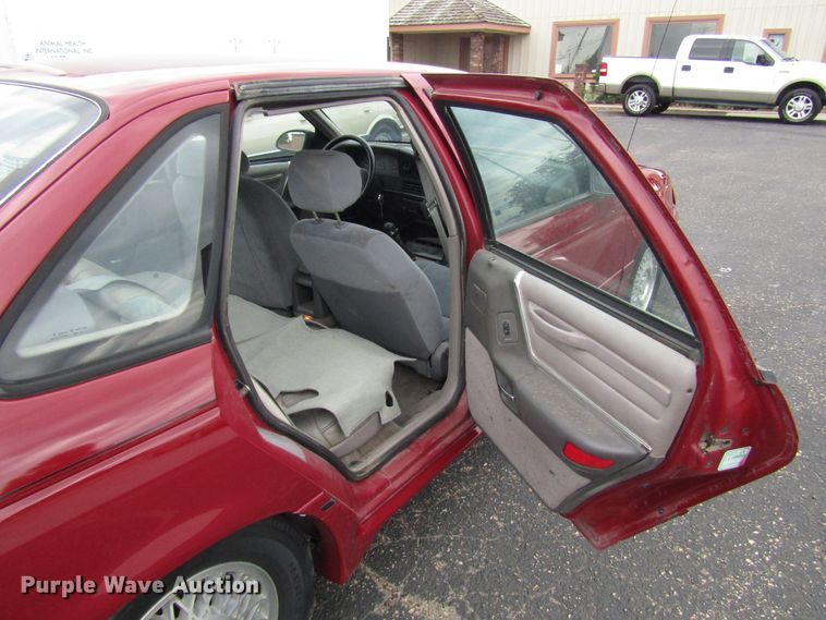 image for item DG1377 1989 Ford Taurus SHO