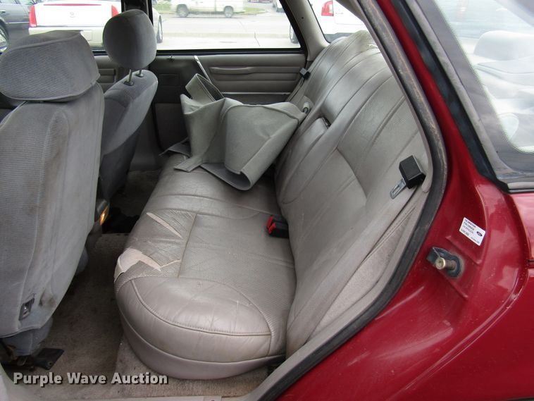 image for item DG1377 1989 Ford Taurus SHO