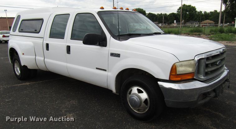 image for item DG1378 1999 Ford F350 Super Duty Crew Cab pickup truck