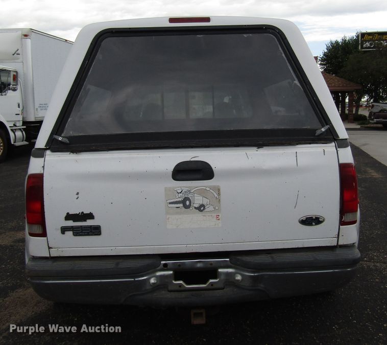 image for item DG1378 1999 Ford F350 Super Duty Crew Cab pickup truck