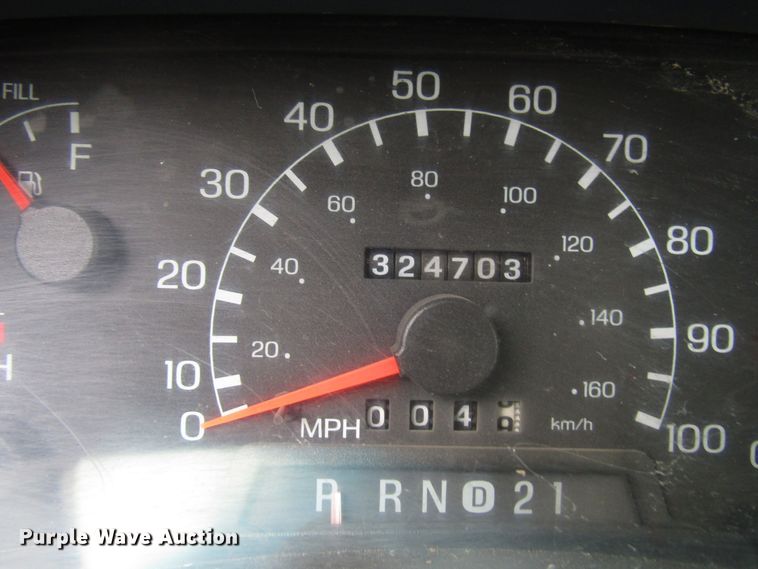 image for item DG1378 1999 Ford F350 Super Duty Crew Cab pickup truck