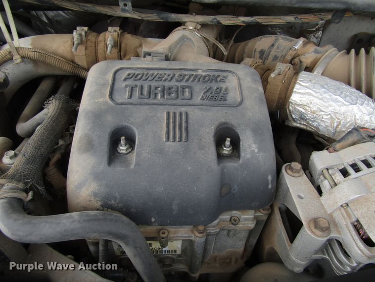 image for item DG1378 1999 Ford F350 Super Duty Crew Cab pickup truck