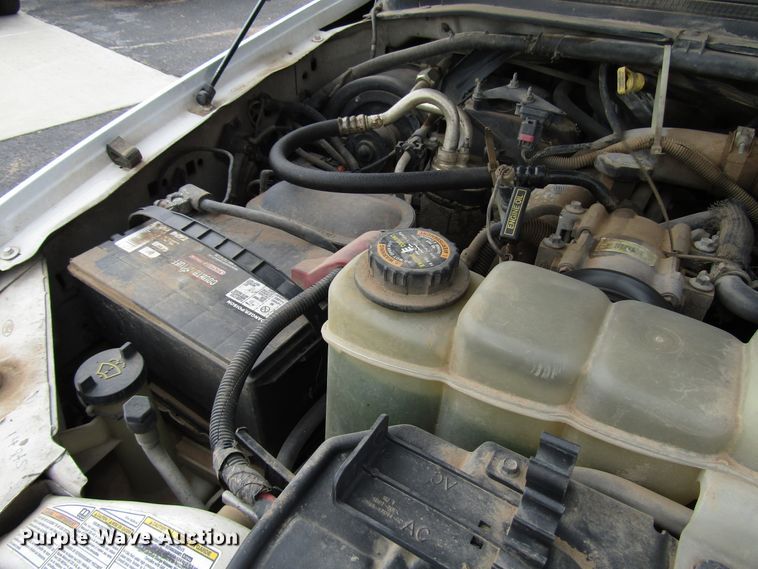 image for item DG1378 1999 Ford F350 Super Duty Crew Cab pickup truck