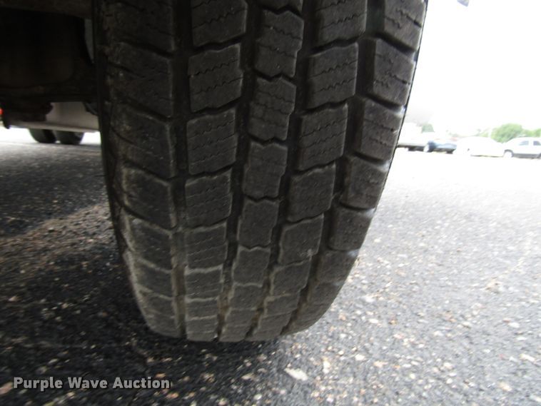 image for item DG1378 1999 Ford F350 Super Duty Crew Cab pickup truck