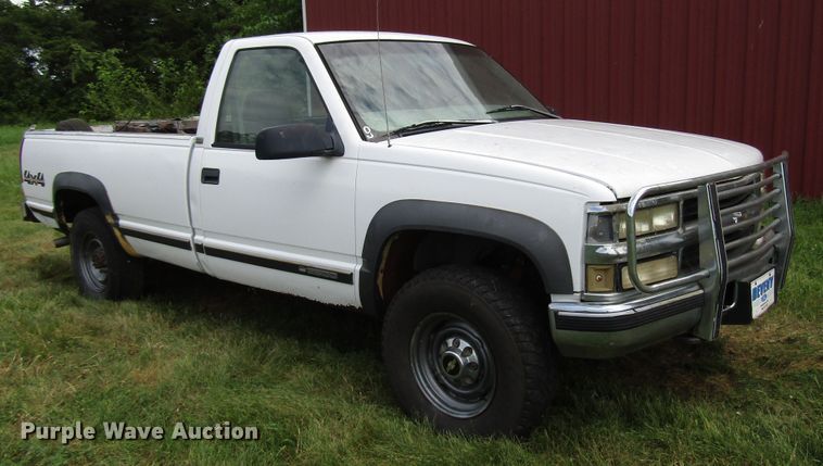 image for item DG1379 1997 Chevrolet 2500 pickup truck