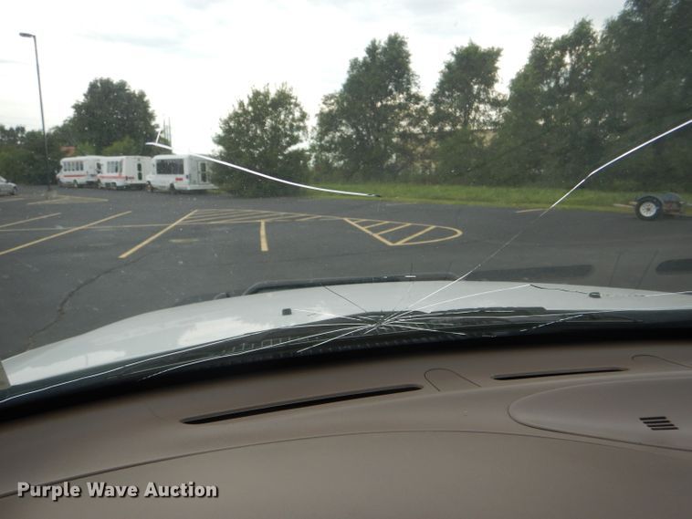 image for item DG4816 2001 Ford F150 Lariat SuperCrew pickup truck