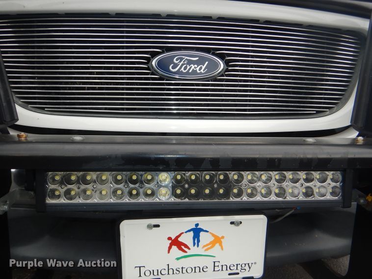 image for item DG4816 2001 Ford F150 Lariat SuperCrew pickup truck