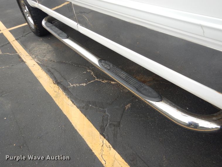 image for item DG4816 2001 Ford F150 Lariat SuperCrew pickup truck