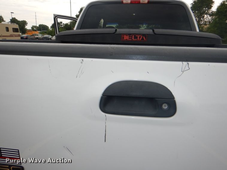 image for item DG4816 2001 Ford F150 Lariat SuperCrew pickup truck