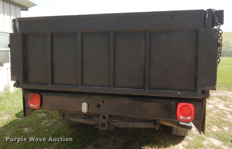 image for item DG4824 2004 Ford F150 Lariat SuperCrew flatbed pickup truck