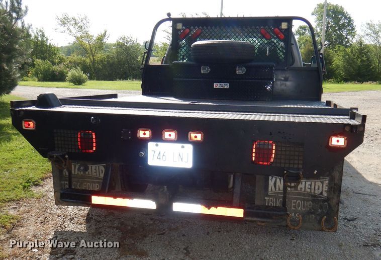 image for item DG4830 2004 Ford F350 Super Duty XLT flatbed pickup truck