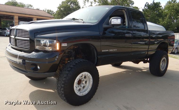 image for item DG4835 2004 Dodge Ram 2500HD Quad Cab pickup truck