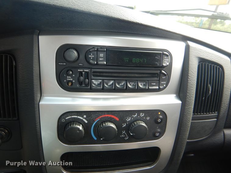 image for item DG4835 2004 Dodge Ram 2500HD Quad Cab pickup truck