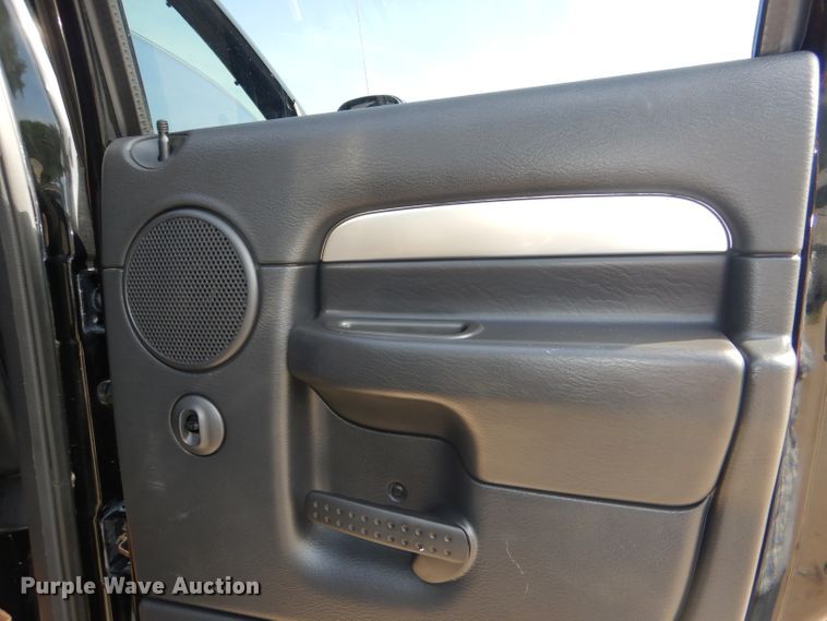 image for item DG4835 2004 Dodge Ram 2500HD Quad Cab pickup truck