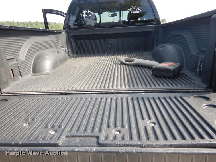 image for item DG4835 2004 Dodge Ram 2500HD Quad Cab pickup truck