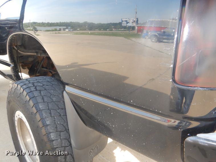 image for item DG4835 2004 Dodge Ram 2500HD Quad Cab pickup truck