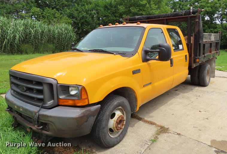 image for item DH0293 2001 Ford F350 Super Duty Crew Cab dump bed pickup truck