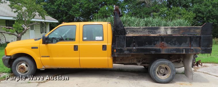 image for item DH0293 2001 Ford F350 Super Duty Crew Cab dump bed pickup truck