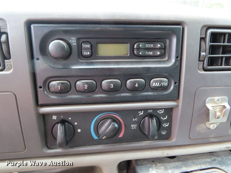 image for item DH0293 2001 Ford F350 Super Duty Crew Cab dump bed pickup truck