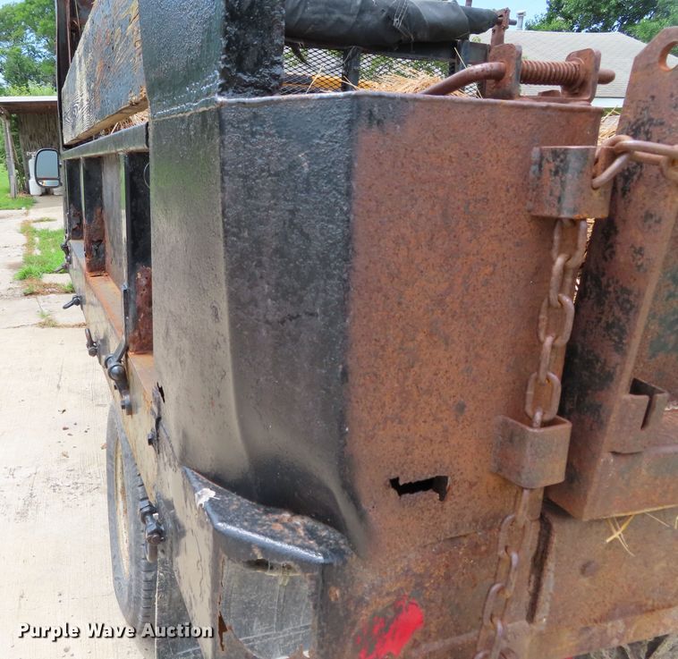 image for item DH0293 2001 Ford F350 Super Duty Crew Cab dump bed pickup truck