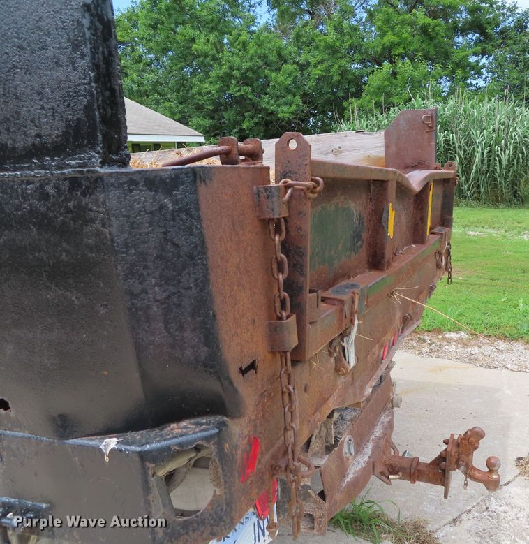 image for item DH0293 2001 Ford F350 Super Duty Crew Cab dump bed pickup truck