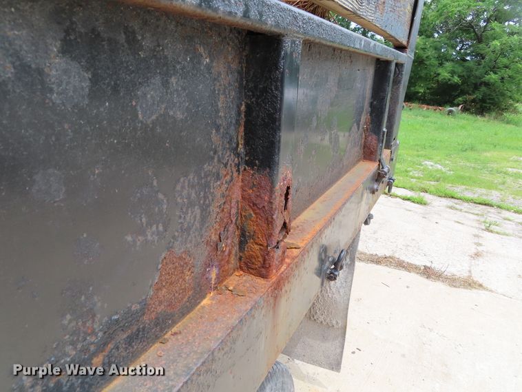 image for item DH0293 2001 Ford F350 Super Duty Crew Cab dump bed pickup truck