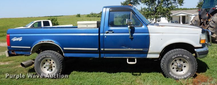 image for item DH0295 1995 Ford F250 pickup truck