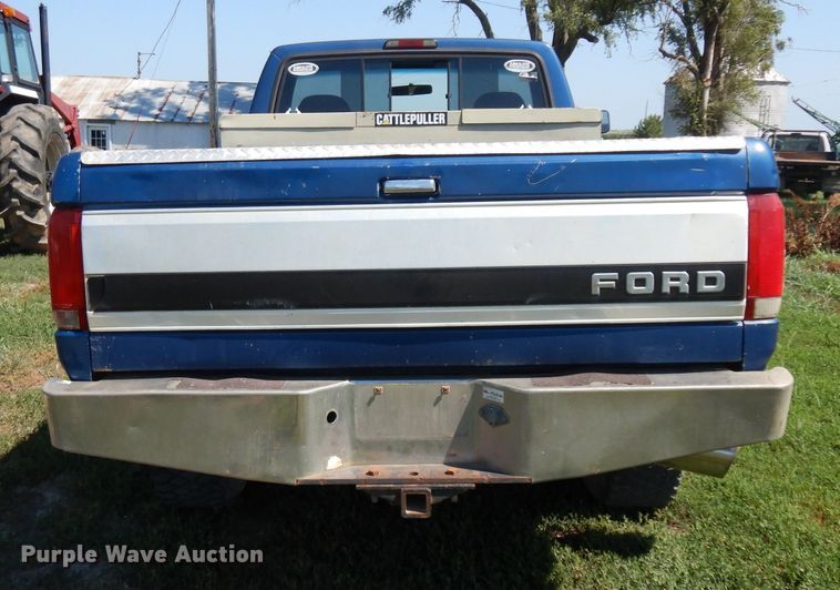 image for item DH0295 1995 Ford F250 pickup truck
