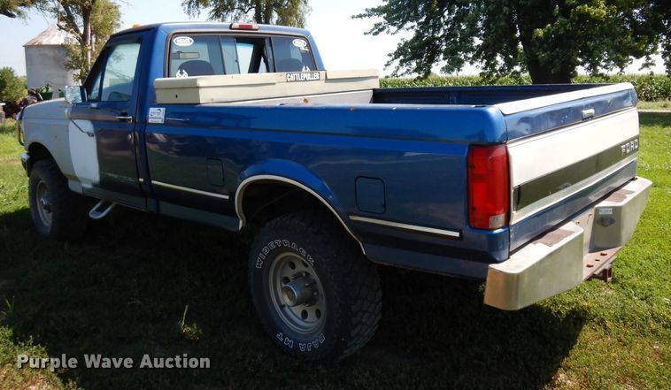 image for item DH0295 1995 Ford F250 pickup truck