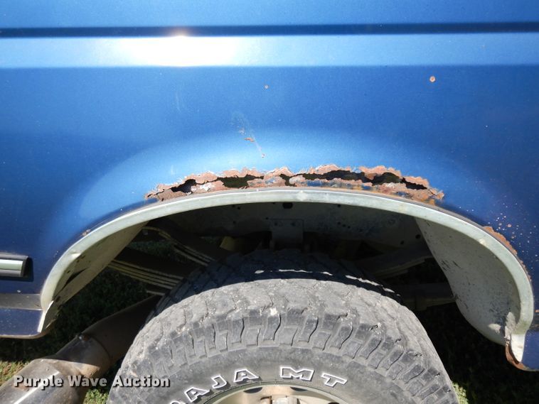 image for item DH0295 1995 Ford F250 pickup truck