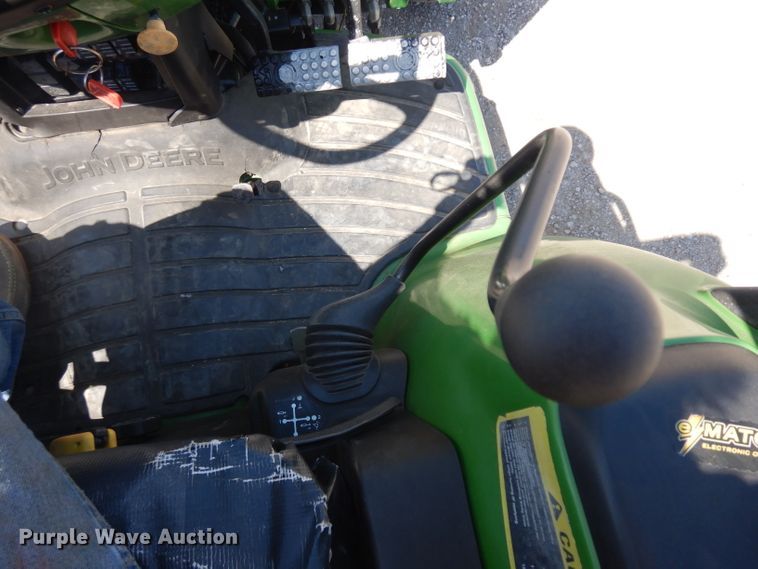 image for item DH0302 2003 John Deere 4410 MFWD tractor