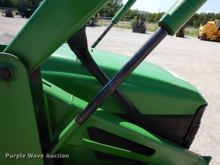 image for item DH0302 2003 John Deere 4410 MFWD tractor