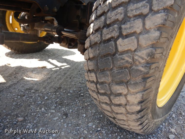 image for item DH0302 2003 John Deere 4410 MFWD tractor