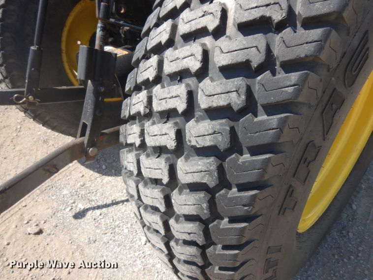 image for item DH0302 2003 John Deere 4410 MFWD tractor