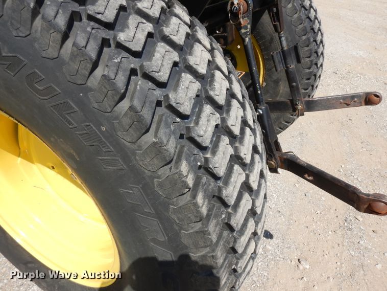 image for item DH0302 2003 John Deere 4410 MFWD tractor