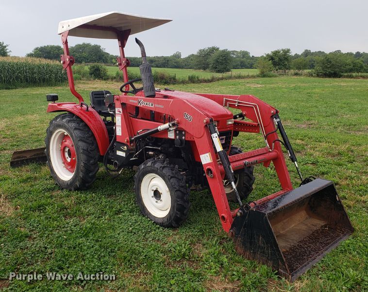 image for item DH4557 Farm Pro 2425 tractor