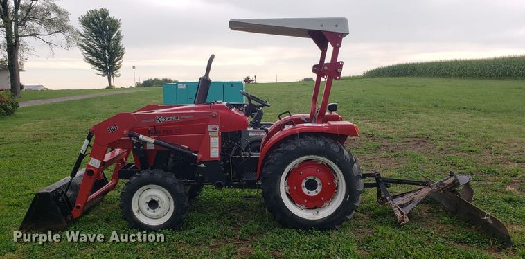 image for item DH4557 Farm Pro 2425 tractor