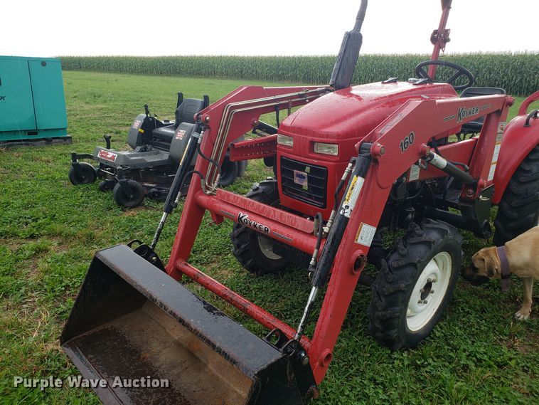 image for item DH4557 Farm Pro 2425 tractor