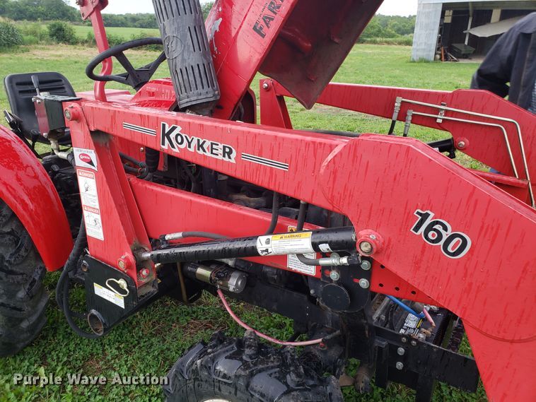 image for item DH4557 Farm Pro 2425 tractor