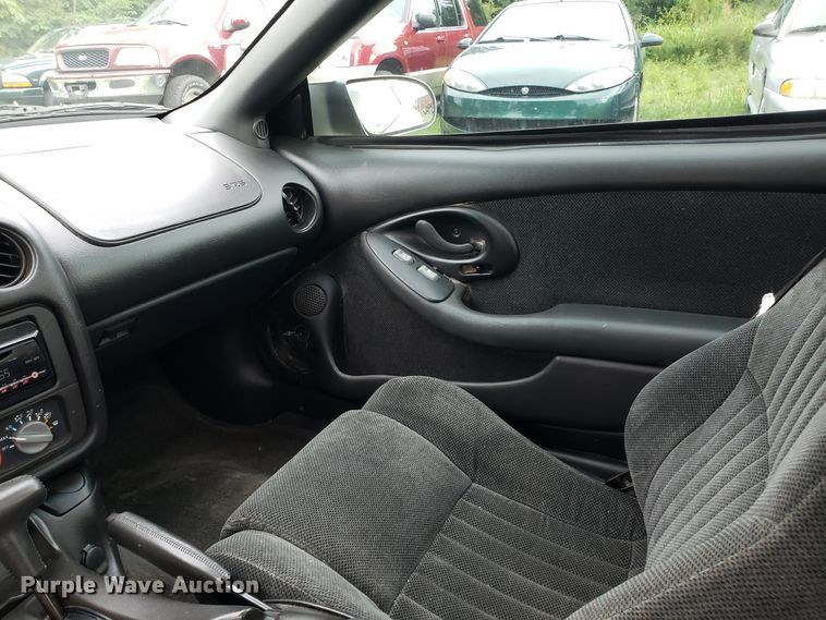 image for item DH4558 2002 Pontiac Firebird