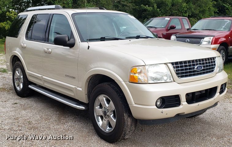 image for item DH4560 2005 Ford Explorer SUV
