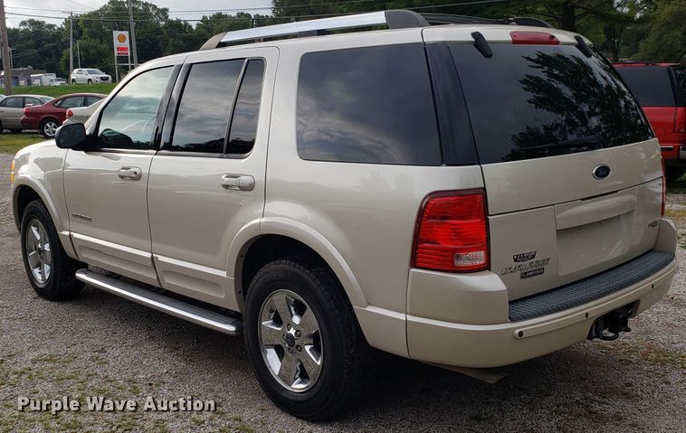 image for item DH4560 2005 Ford Explorer SUV