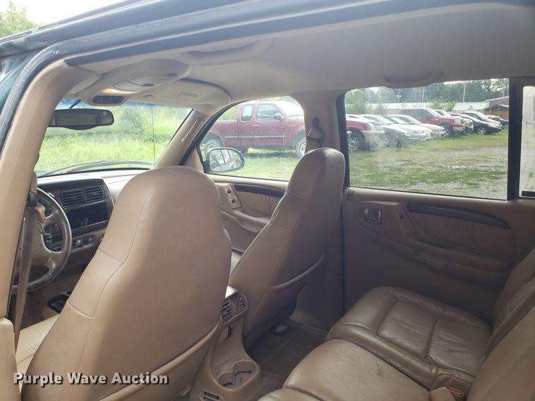 image for item DH4562 2000 Dodge Durango SUV